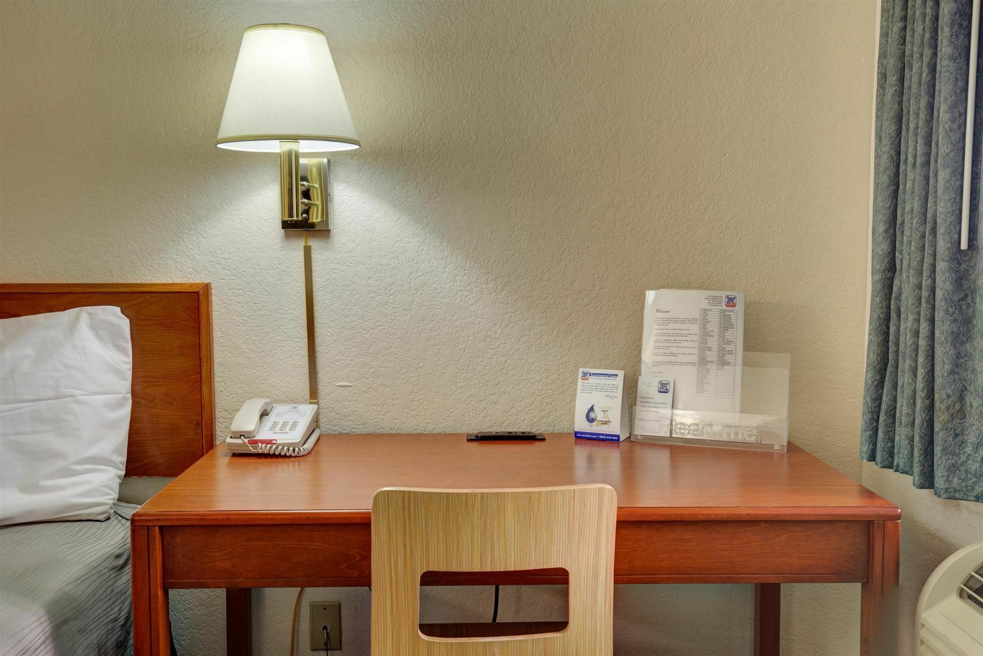Good Nite Inn Sylmar Лос Анджелис Екстериор снимка